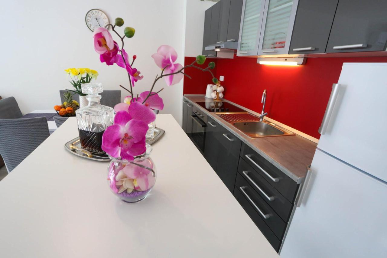 Apartman Petra Makarska Exteriör bild