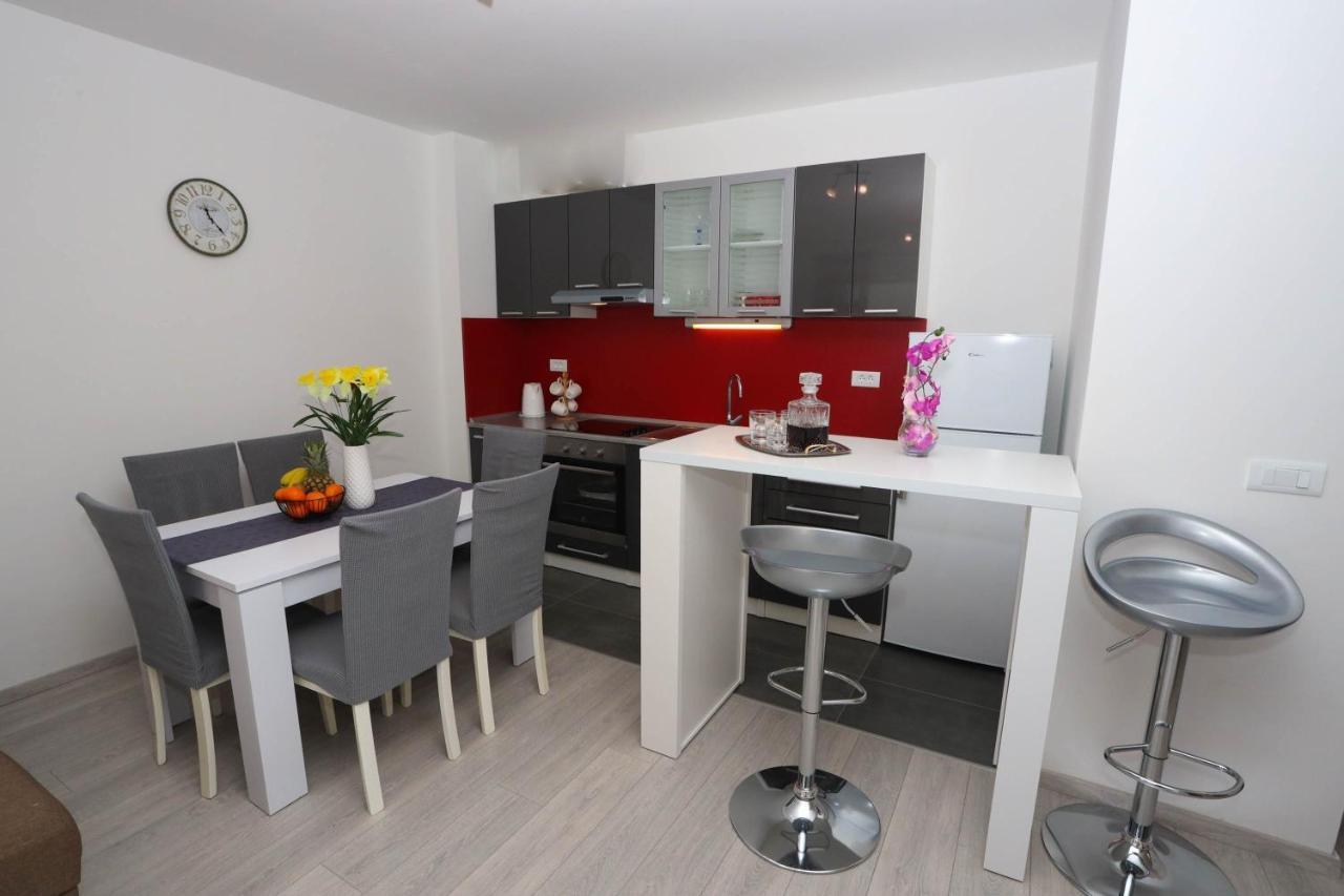 Apartman Petra Makarska Exteriör bild